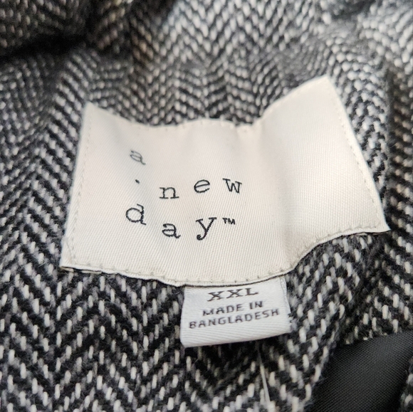 Universal Thread Gray Puffer Jacket - Picture 12 of 15